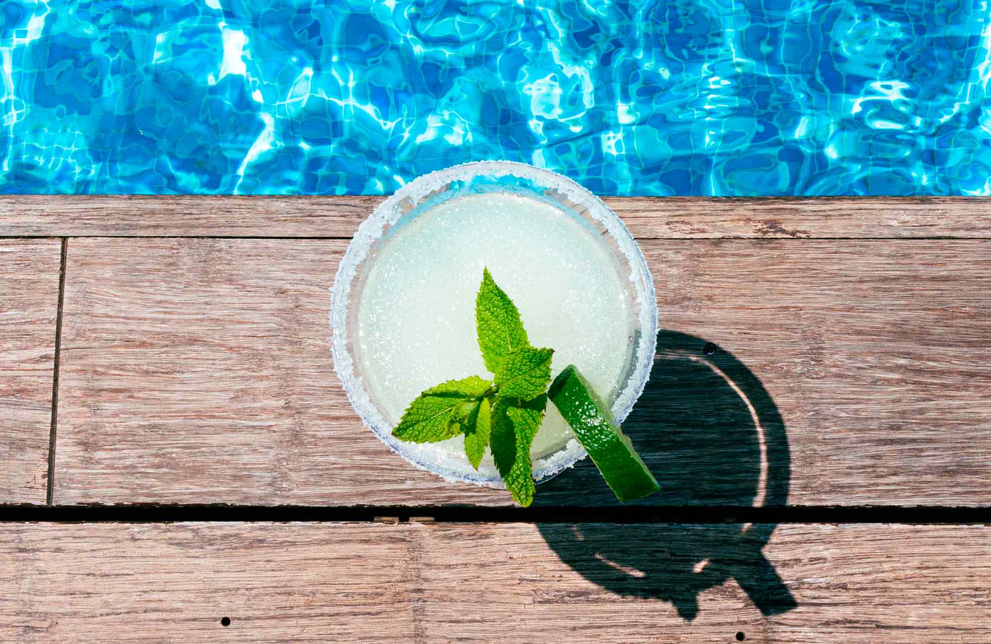 Bossa Pool Bar 